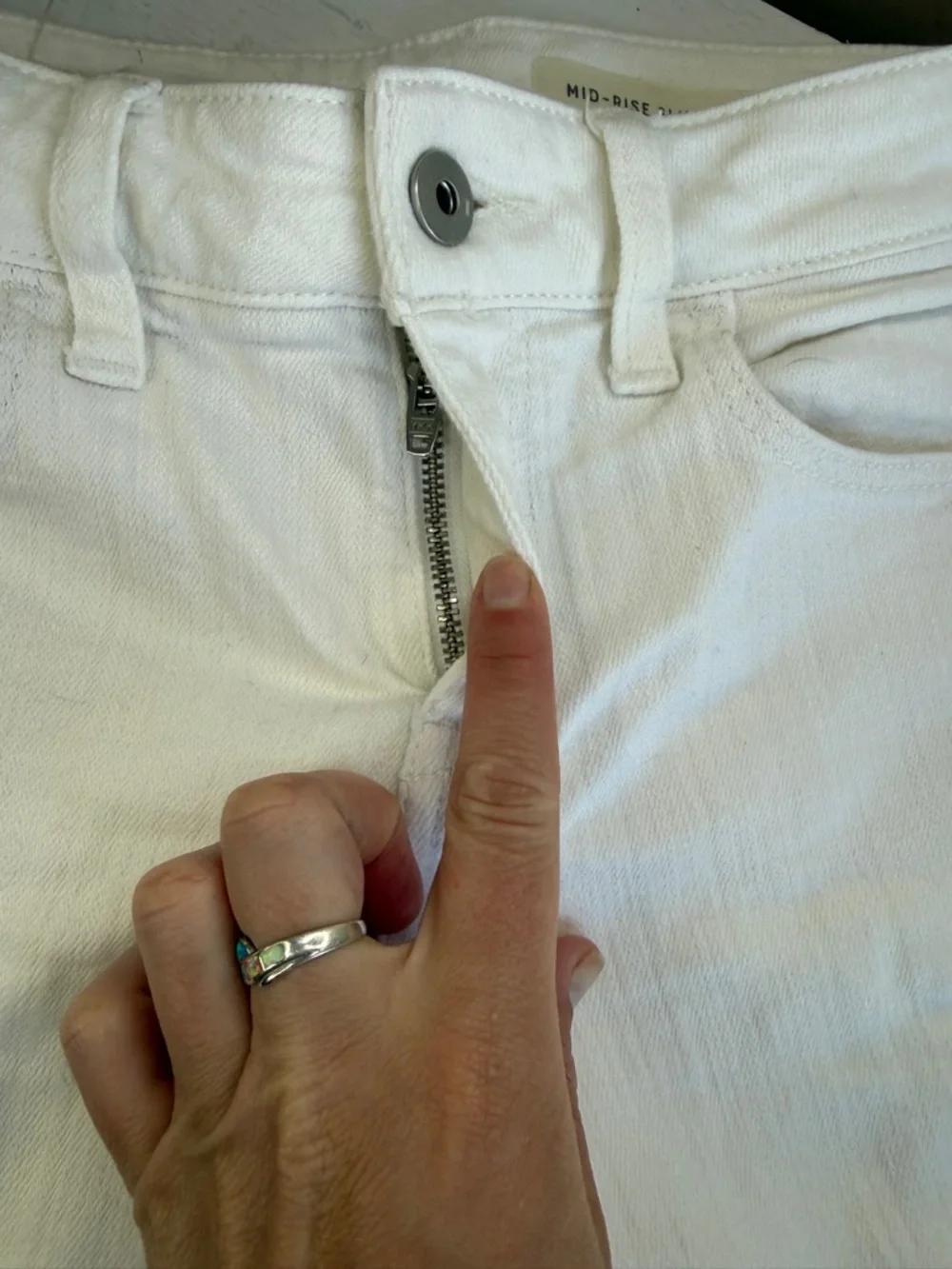 Anthropologie Pilcro & Letterpress Mid Rise Slim Cut Off Shorts Sz 26 - Picture 13 of 14